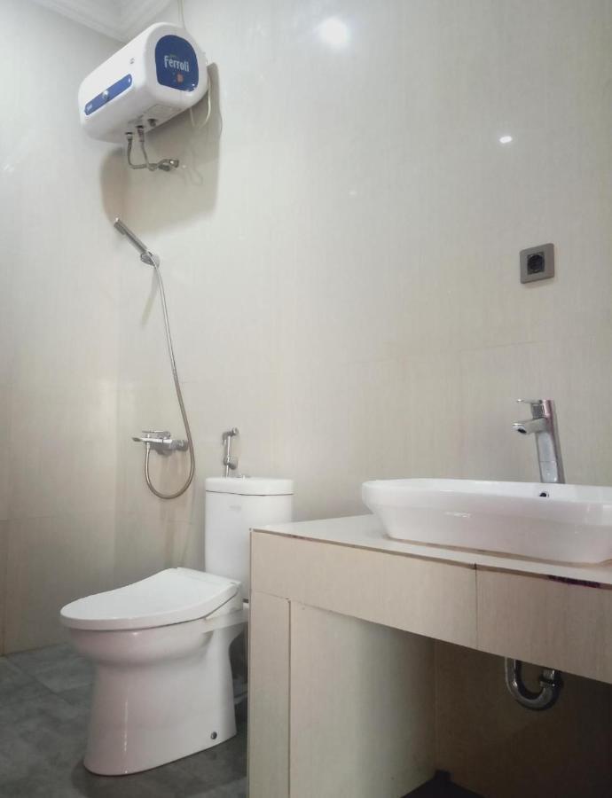 ג'מבי Almira Homestay מראה חיצוני תמונה